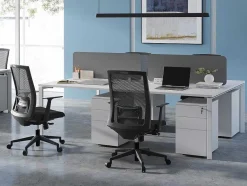 Workēa Kantoormeubilair-Benchbureau Voor 4 Personen - Wit - L140 Cm - Met Afscheidingen - Downtown