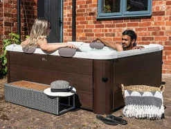 Mspa Home Spa-Bruine Halfharde Spa Met 6 Plaatsen Met Accessoires - 120 Stralen - L160 X B160 X H65 Cm - Makemo Van
