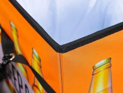 Vente-unique Opbergaccessoire-Fabo Opbergdozen Koeltas, Kruk, Draagriem, Zwart, Wit, Oranje.