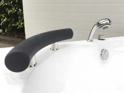 Shower & Design Hoekbad-Hoekbad Met Kraan Navona - 263 L - 135 X 135 X H54 Cm