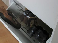 Vente-unique Schoenenkast-Schoenenkast Wit Venetie Met 3 Kleppen.