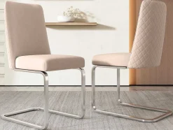 ModernLuxe Stoel-Set Van 2 Fluwelen Sledestoelen - Rugleuning Ruitpatroon - Onderstel Zilverkleurig Metaal - Beige