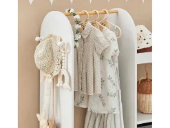 Sobuy Kleine Opberger En Slaapkameraccessoire-Kmb40-W Kinderkledingkast, Kinderslaapkamer Kledingrek, Kinderkledingrek, Kledingroedes, Kapstok, Kledingkasten Met 3 Planken, 1 Mand En 3 Haken