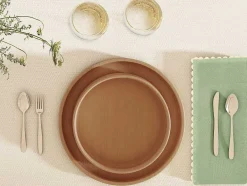 OZAIA Textiel Voor Eettafel-Tafelkleed + 4 Katoenen Servetten - Beige Rand - Groen - 140 X 240 Cm - Loania