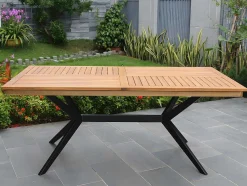 MYLIA Tuinset-Tuintafel Van Acaciahout En Zwart Metaal Tobaga - L. 180 Cm
