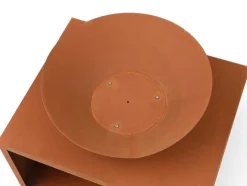 Vente-unique Buitenkeuken-Vuurkorf Van Staal Corten Met Bergruimte Voor Hout - L90 X H67,5 X D75 Cm - Bezio